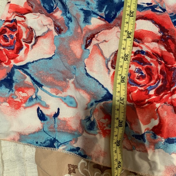 NWOT lularoe overlay cardigan/cover up - Picture 4 of 4